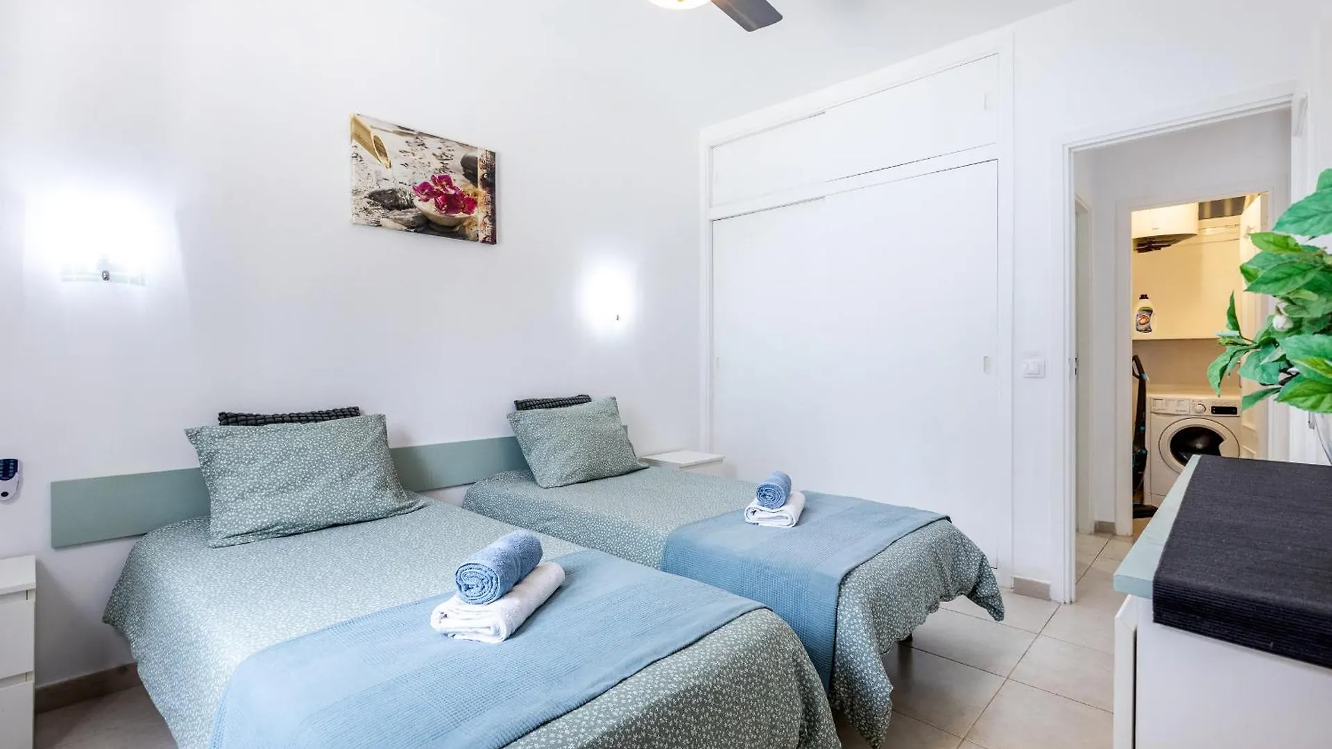 Sun & Fun Central Stay In Playa De Las Americas 0*, Плая-де-лас-Америкас